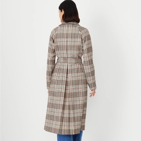 Ann Taylor Mac Belted Plaid Coat - Medium - Picture 4 of 10